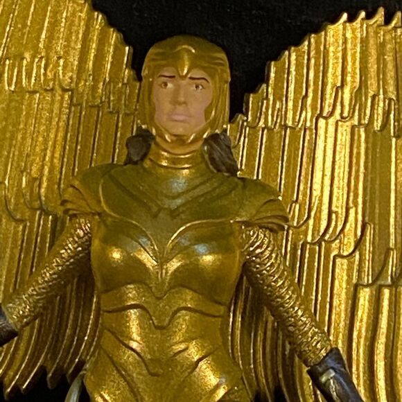 HALLMARKāOrnamentā2020āWW84Ā KeepsakeāWONDERāWOMANāPrincessāDiana - Picture 4 of 6